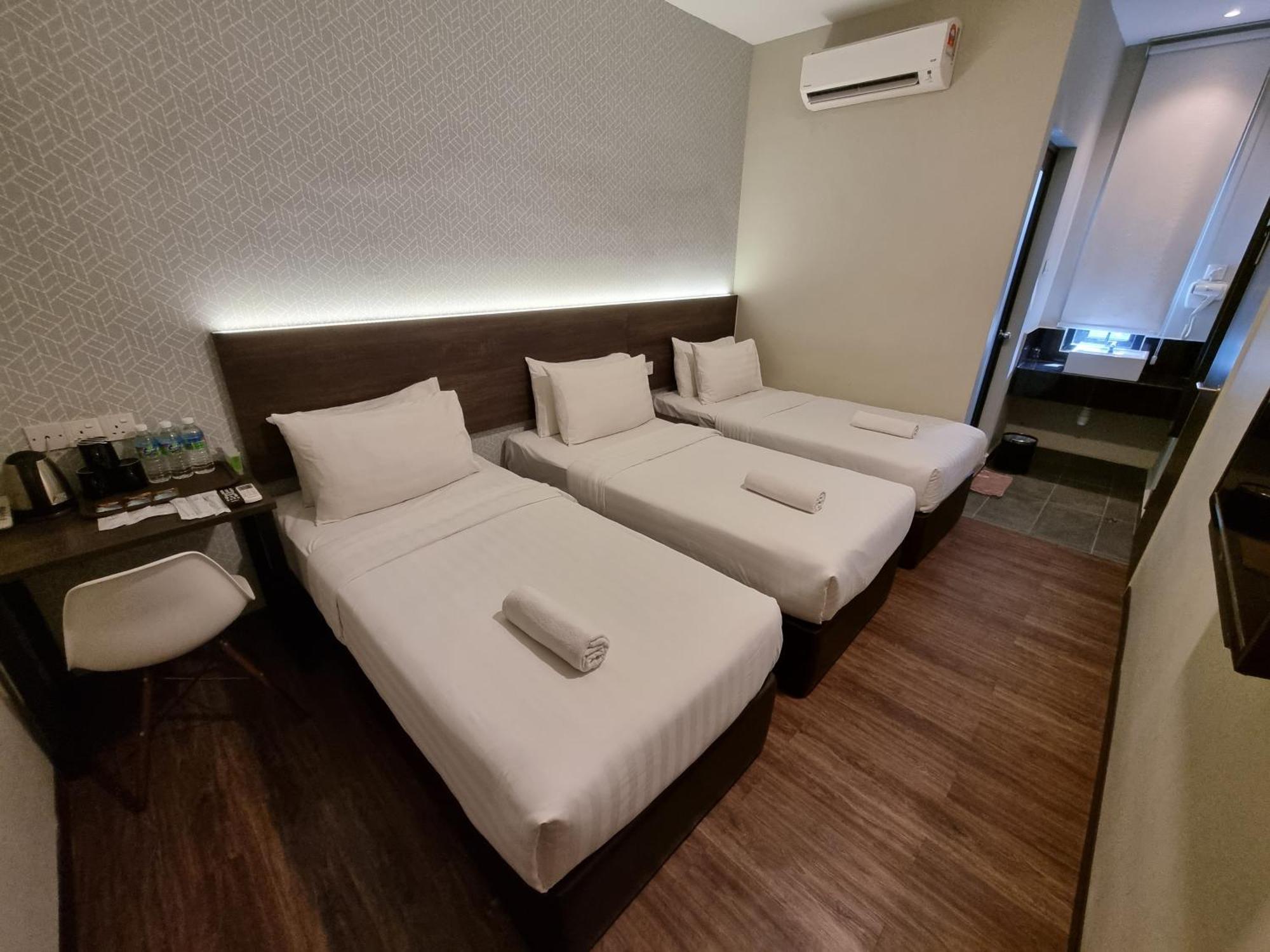 The Square Hotel Skudai Eksteriør bilde