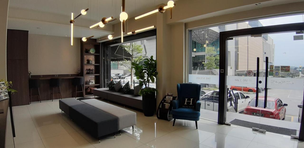 The Square Hotel Skudai Eksteriør bilde
